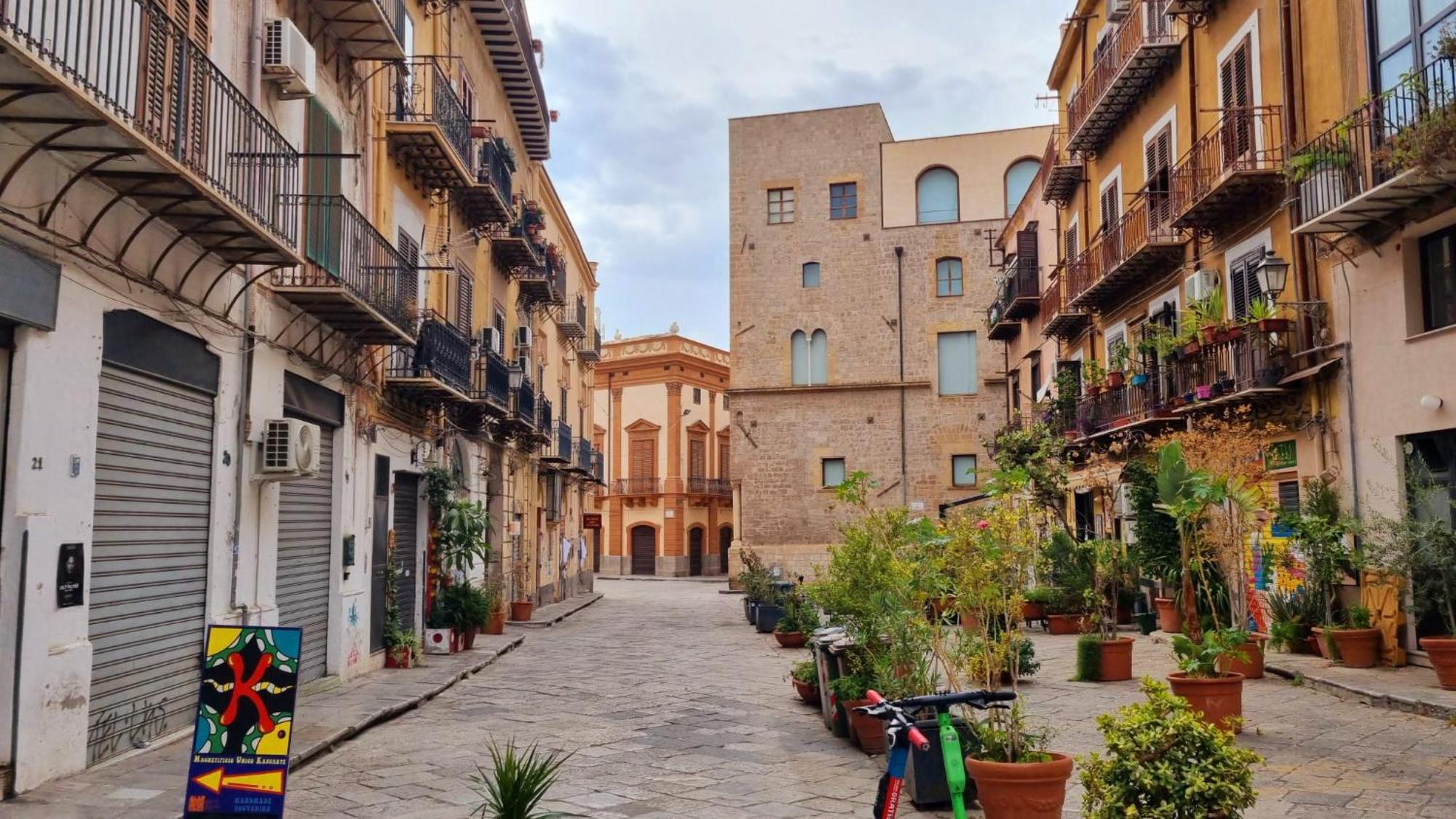 2 Sicilie Rooms And Suite In Centro Palermo Exterior foto